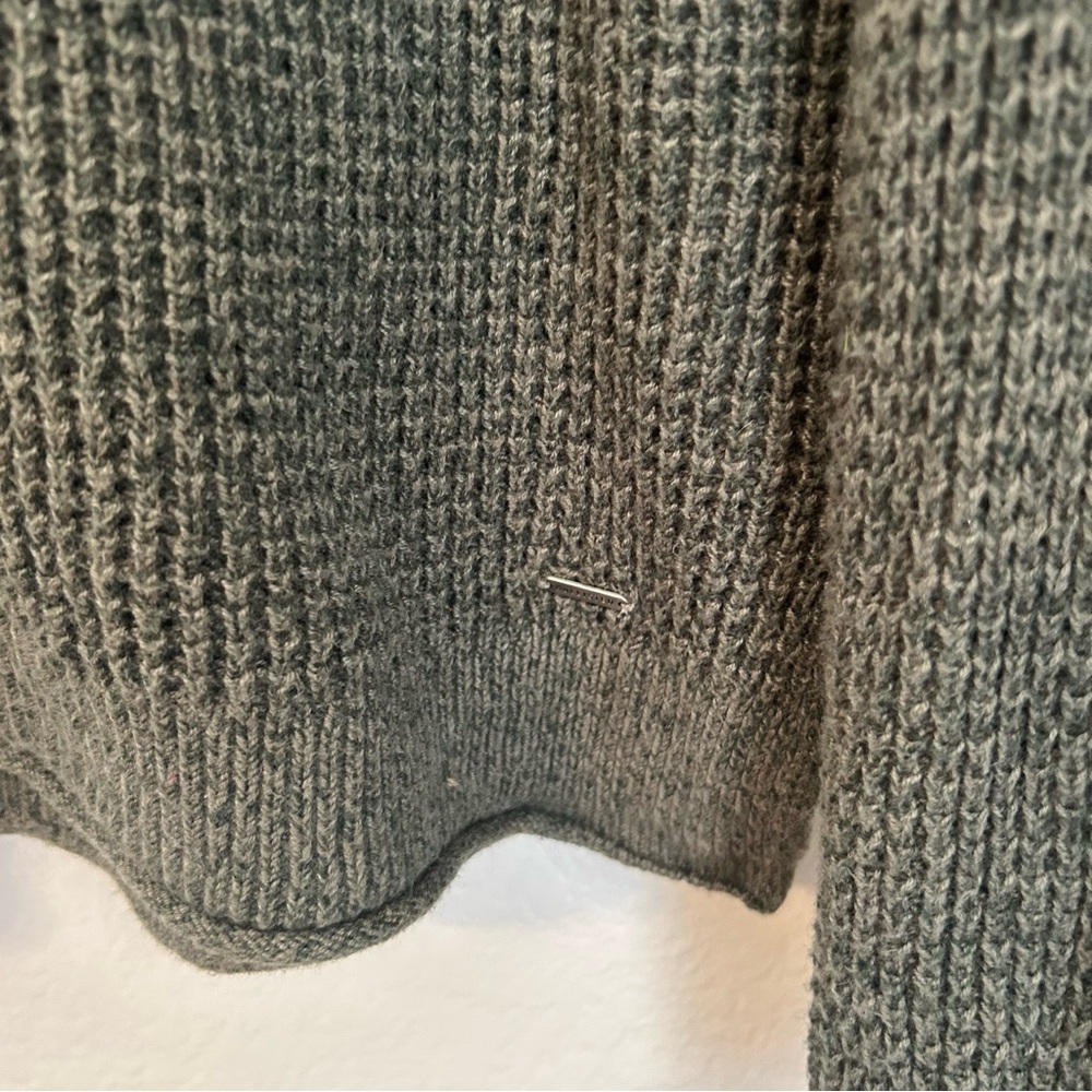 Hollister Women’s Long Sleeve Waffle Knit Scoop Neck Olive Green Sweater, Large - Picture 5 of 9